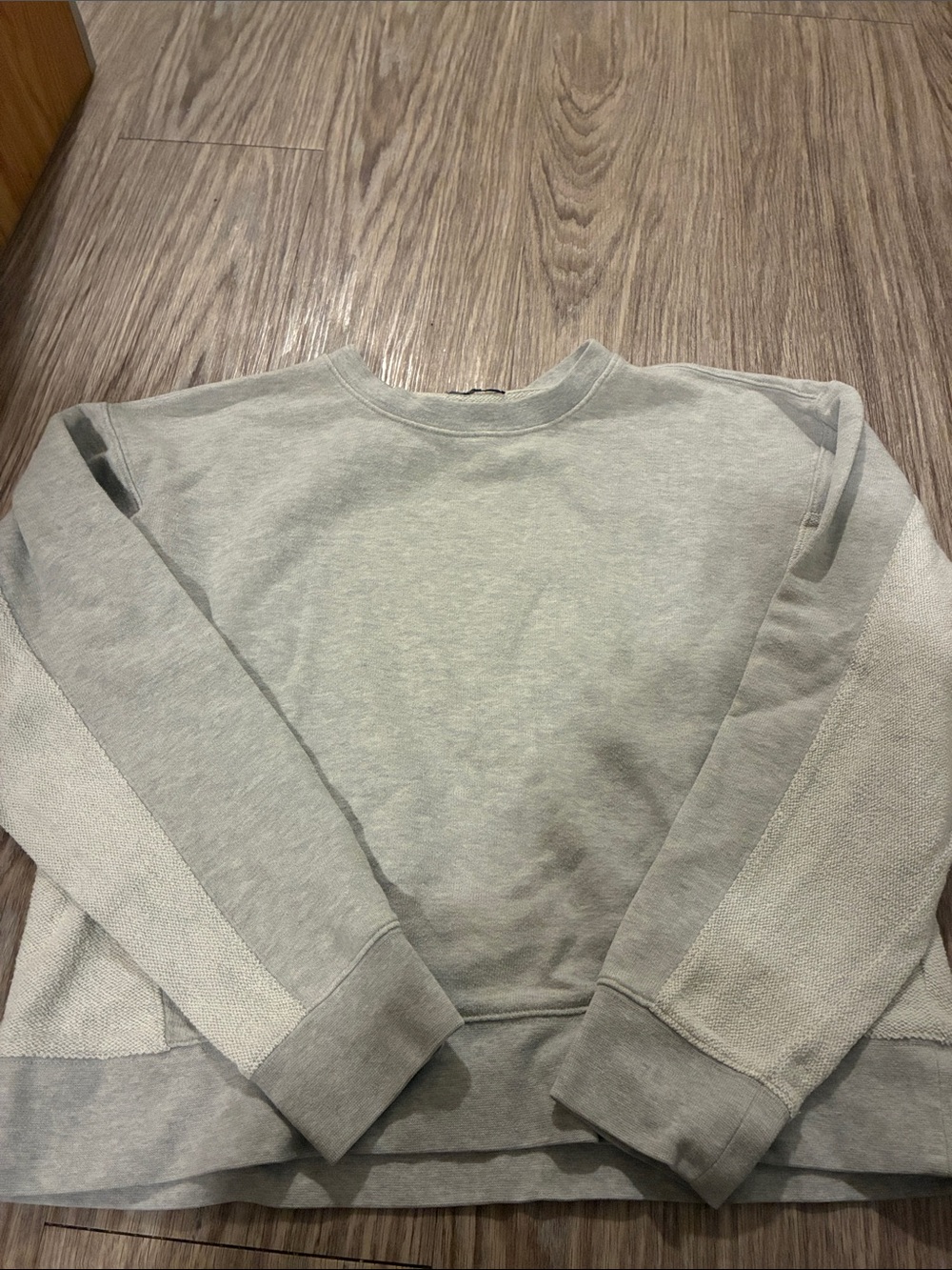 Rails Light Gray Women's Crewneck Sweatshirt
